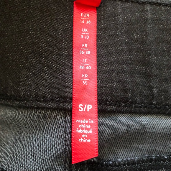 Spanx Black Distressed Skinny Jeans Jeggings Raw Edge Small - Picture 8 of 13